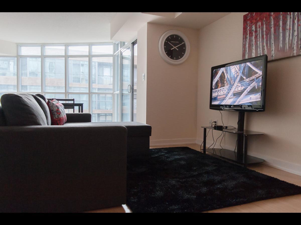 טורונטו N2N Suites - Downtown Lake & City View Apartments מראה חיצוני תמונה