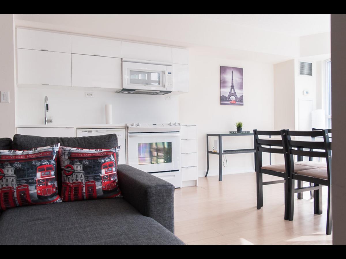 טורונטו N2N Suites - Downtown Lake & City View Apartments מראה חיצוני תמונה