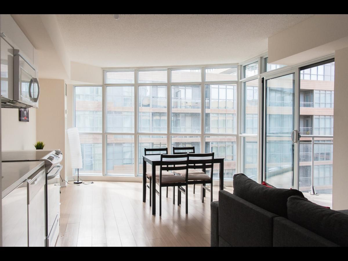 טורונטו N2N Suites - Downtown Lake & City View Apartments מראה חיצוני תמונה