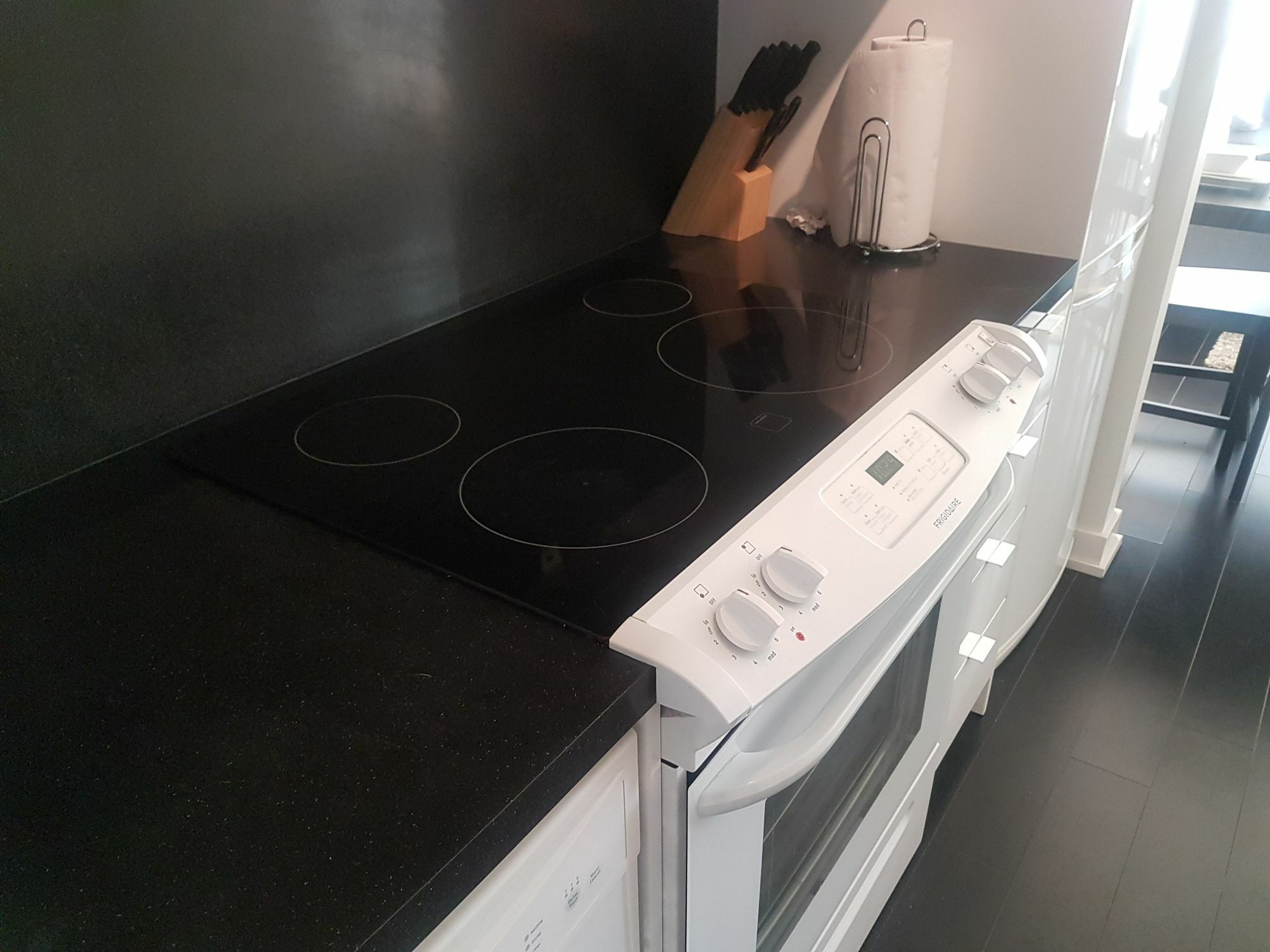 טורונטו N2N Suites - Downtown Lake & City View Apartments מראה חיצוני תמונה