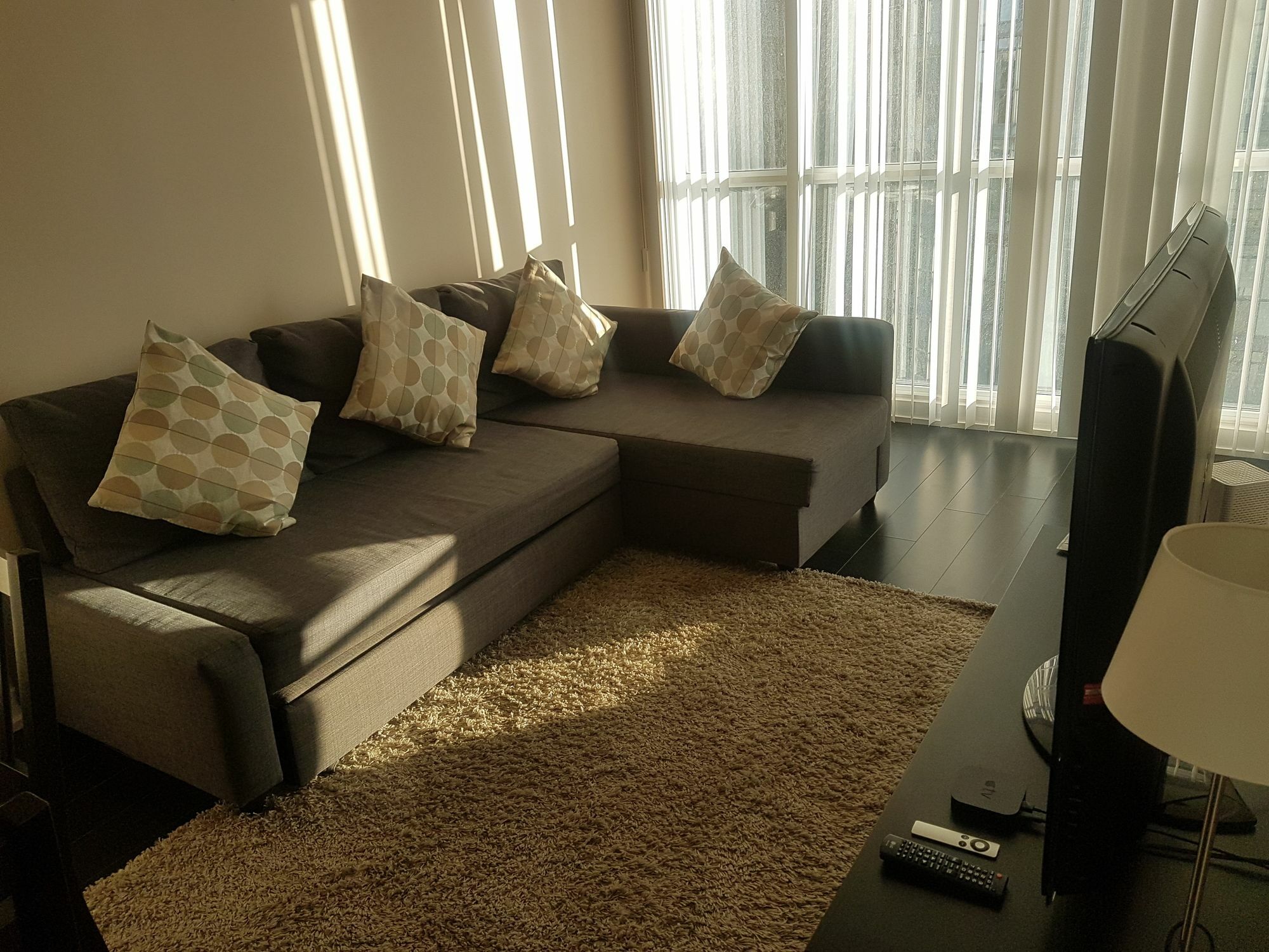 טורונטו N2N Suites - Downtown Lake & City View Apartments מראה חיצוני תמונה